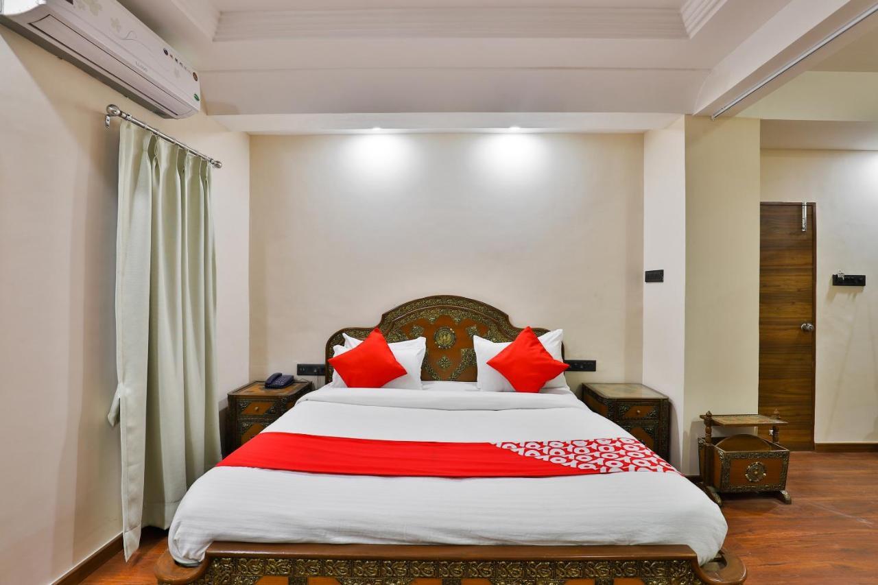 Oyo 23540 Hotel Suryakant Radźkot Zewnętrze zdjęcie