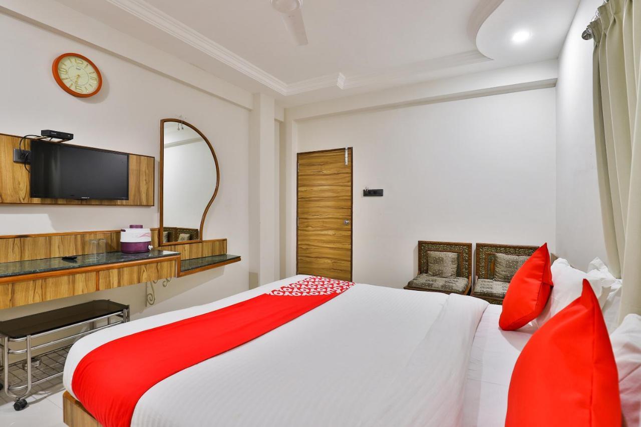 Oyo 23540 Hotel Suryakant Radźkot Zewnętrze zdjęcie