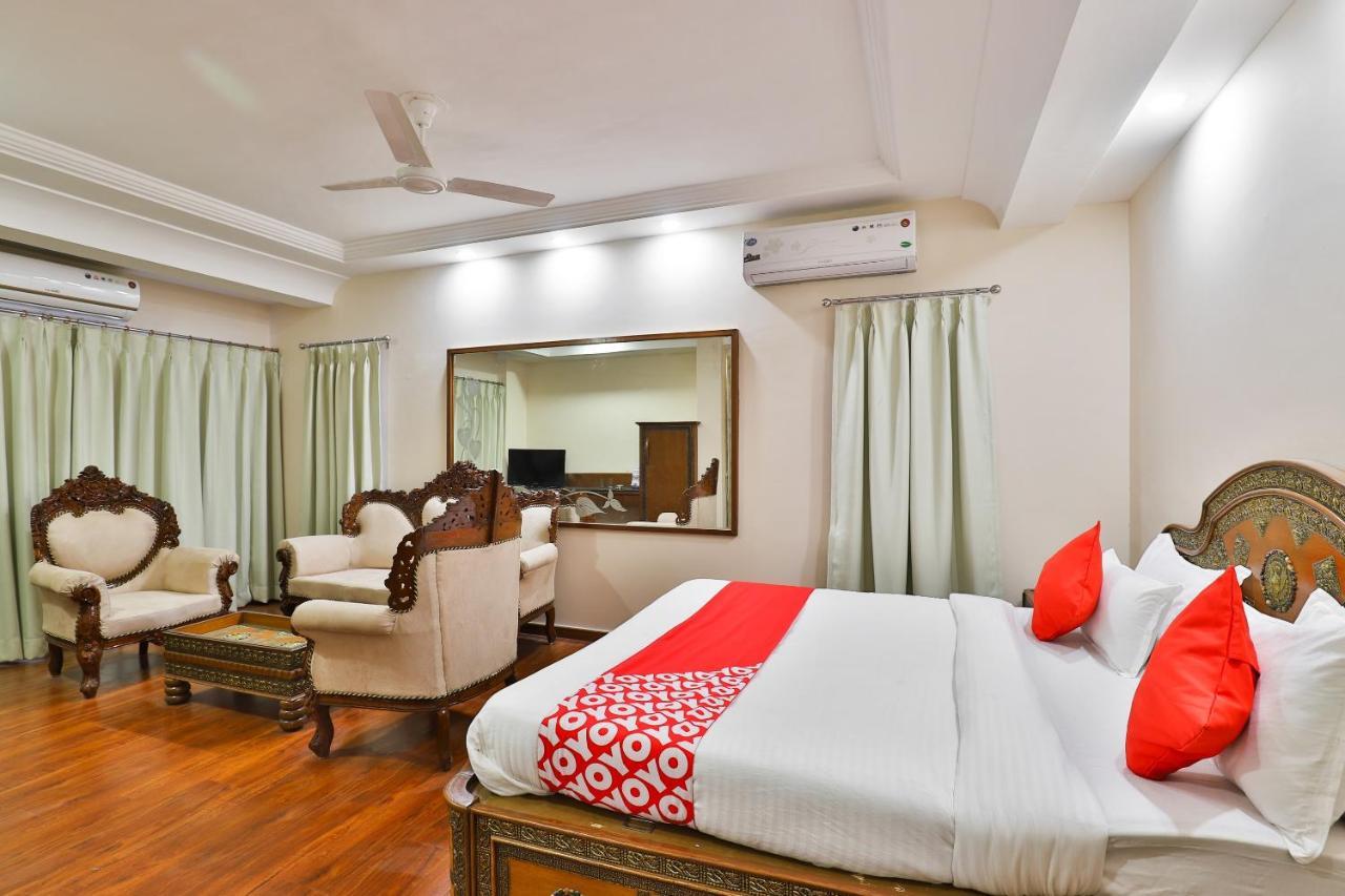 Oyo 23540 Hotel Suryakant Radźkot Zewnętrze zdjęcie