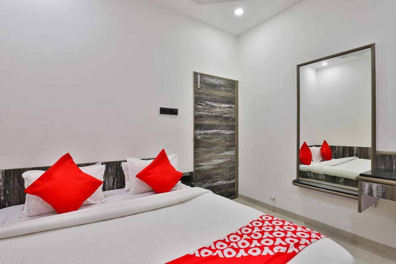 Oyo 23540 Hotel Suryakant Radźkot Zewnętrze zdjęcie